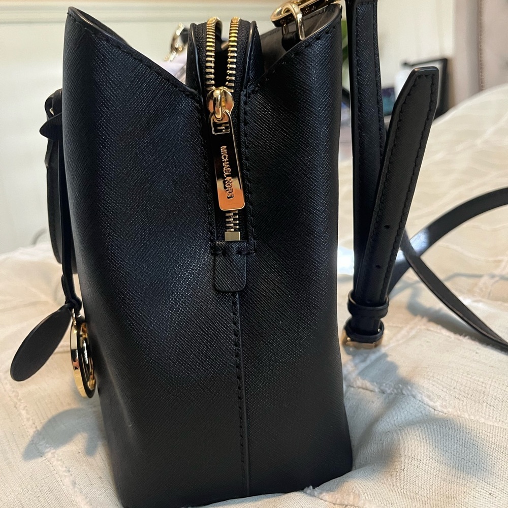 Michael kors designer bag